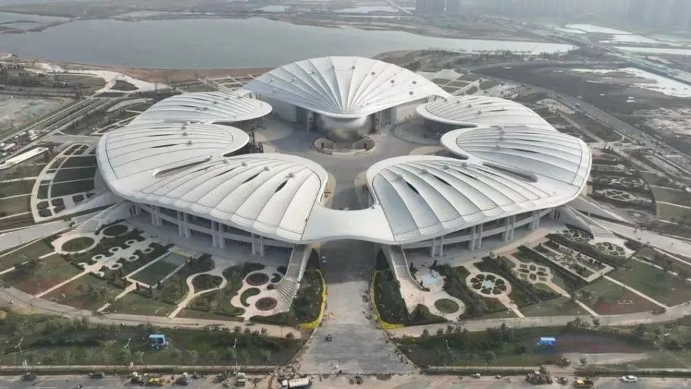華泰機(jī)械與您相約2023上合博覽會